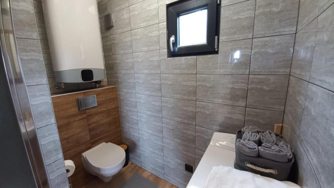 Domek Wakacyjny Pod Grusza Lubin  エクステリア 写真